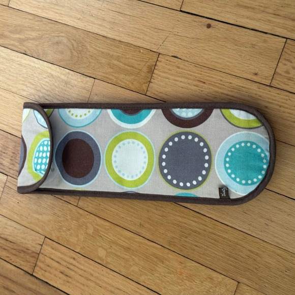 Thirty-One  Curling Iron / Flat Iron Insulated Storage Case - Retro Mod Circles - Picture 1 of 5